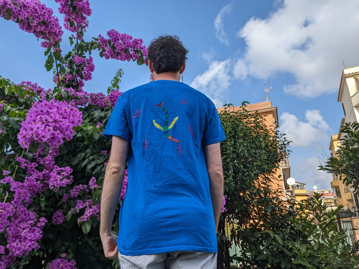 Blue "Biz Emonttaquol" T-shirt