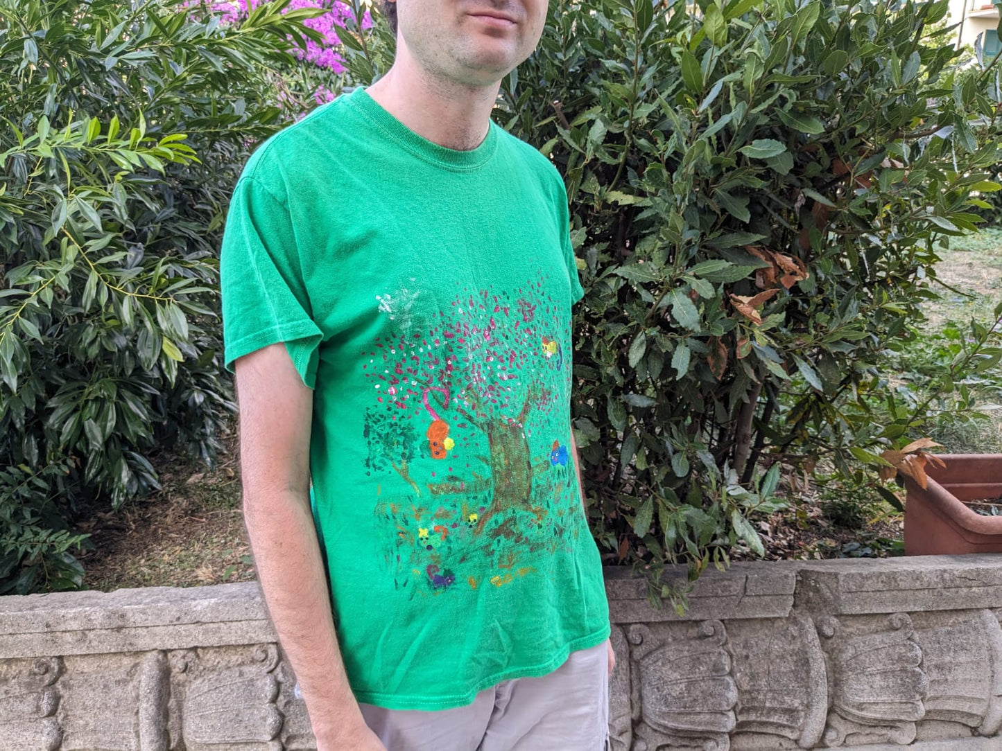 Gralockamay in a tree Green t-shirt